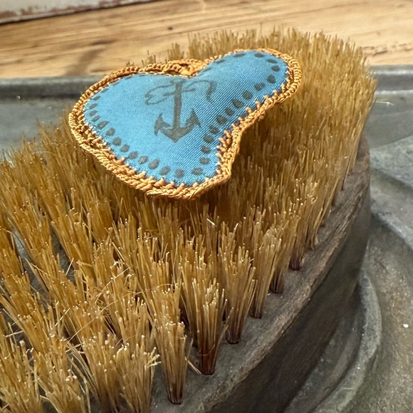 Vintage Handmade Nautical Heart Embroidered Art Pendant - Picture 6 of 10